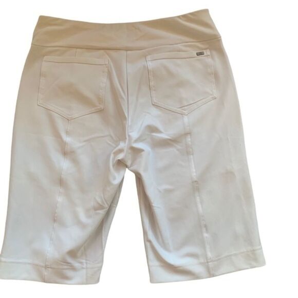 Tail Women’s Golf Shorts Bermuda Length Sz 8 - Picture 2 of 11